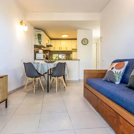 Royal By Interhome Apartman *